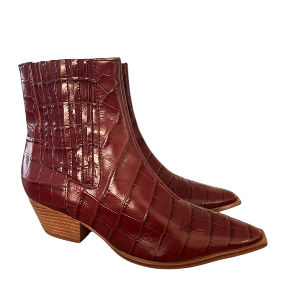 NWOB Schutz Women’s Briani Crocodile Embossed Leather Booties in size 6 - Picture 5 of 10